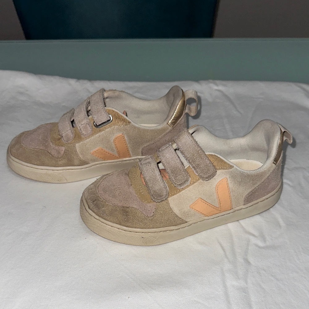 Veja Kids' Beige and Peach Sneakers - Picture 2 of 6